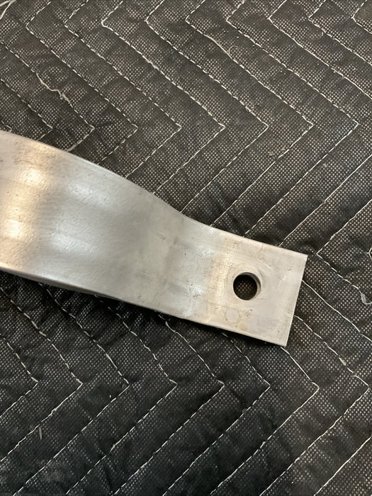 2018 MERCEDES E63S C63S AMG OEM CENTER REAR FLOOR PAN REINFORCEMENT 2056100065