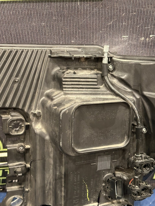 2017-2019 FORD F250 F350 F450 RIGHT PASSENGER LED HEADLIGHT OEM ~DAMAGE~