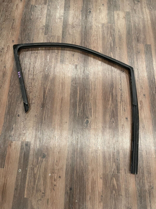 2017-2019 FORD F250 F350 F450 FRONT DRIVER LEFT DOOR WEATHER STRIP SEAL OEM