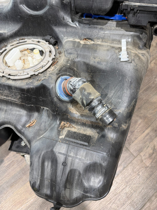 2014 PORSCHE 911 TURBO S 991 64 LITER FUEL TANK WITH FUEL PUMP OEM 991201013