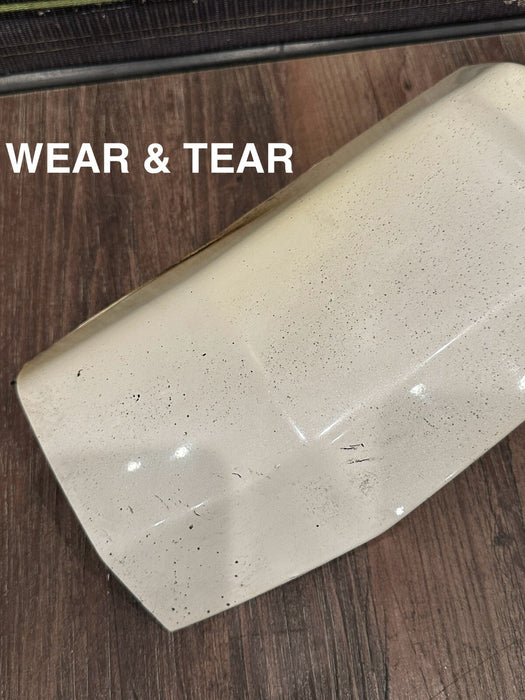 2023-2024 FORD F250 REAR LEFT WHITE CAB CORNER (STAR WHITE - AZ) OEM *READ/BURN*