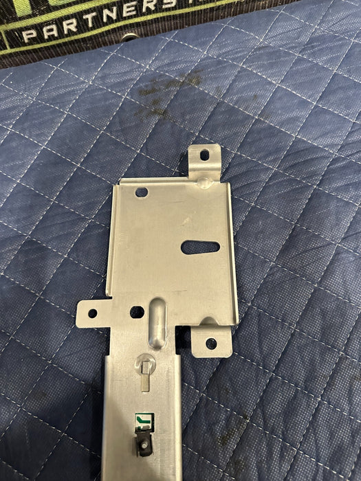 2014 AUDI R8  ANTENNA AMPLIFIER SWITCH BOX BRACKET 420 035 530 OEM