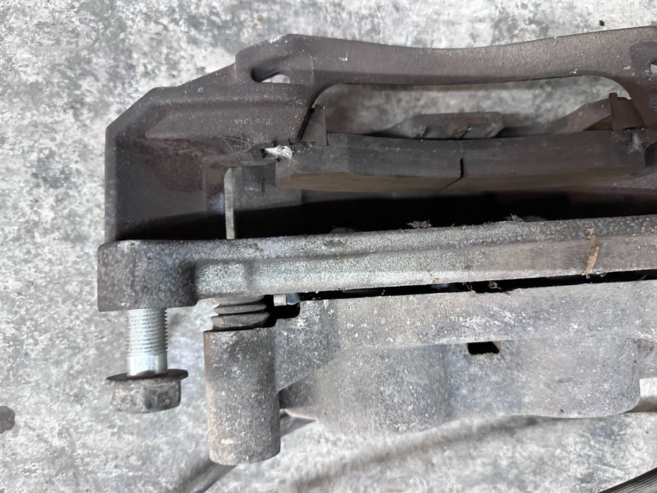 2017 NISSAN TITAN XD FRONT LEFT BRAKE CALIPER OEM
