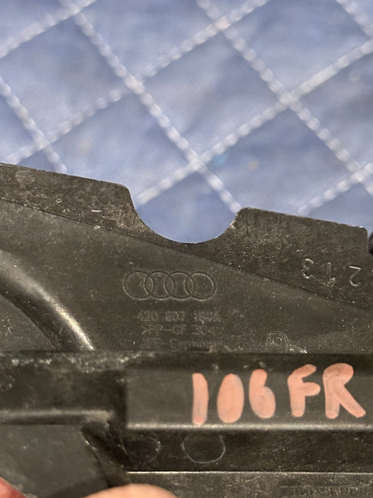 2014 AUDI R8 FRONT PASSENGER RIGHT MOUNT SUPPORT BUMPER BRACKETS 420 807 184 A