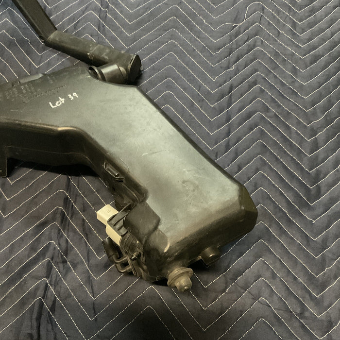 2017 MERCEDES C63 AMG-S WINDSHIELD WASHER TANK W/ NOZZEL OEM