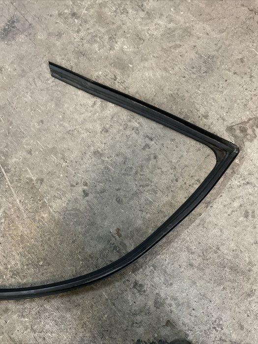 2018-2020 FORD F250 F350 F450 FRONT PASSENGER SIDE WEATHER STRIP DOOR SEAL OEM