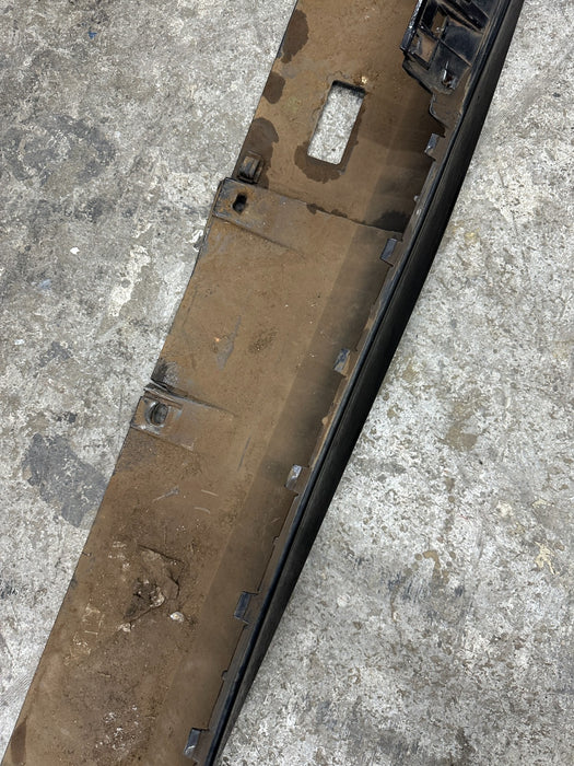 2014 AUDI R8 RIGHT PASSENGER SIDE SKIRT ROCKER PANEL OEM 420 853 856 ~MINOR WEAR