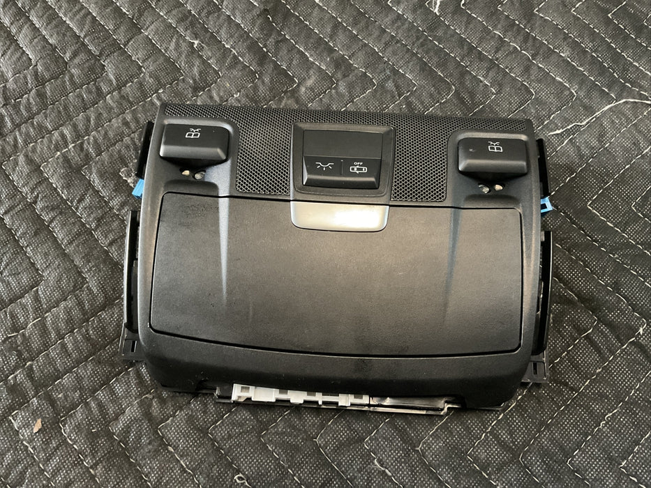 2017 MERCEDES-BENZ C63 AMG CABRIOLET MAP LAMP ASSEMBLY OEM 205-900-00-09-9051