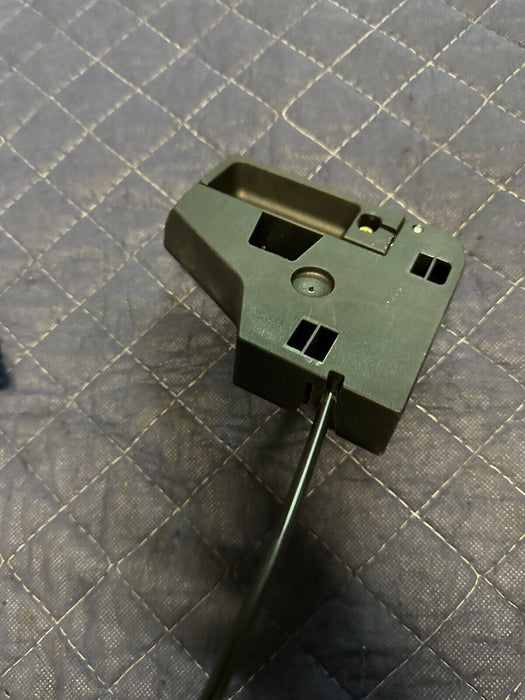 2020 BMW M4 F82 OEM LEFT SEAT FOLD LATCH LEVER 1247050100