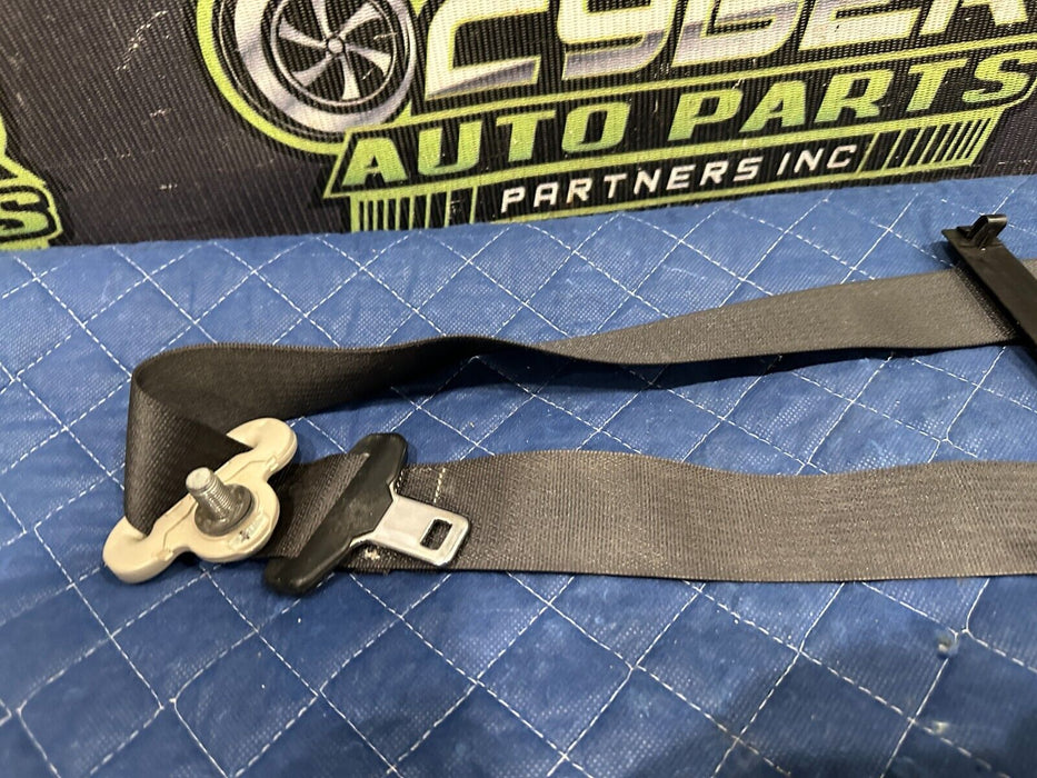 2017 RAM 3500 LARAMIE FRONT DRIVER LEFT SEAT BELT RETRACTOR BLACK OEM