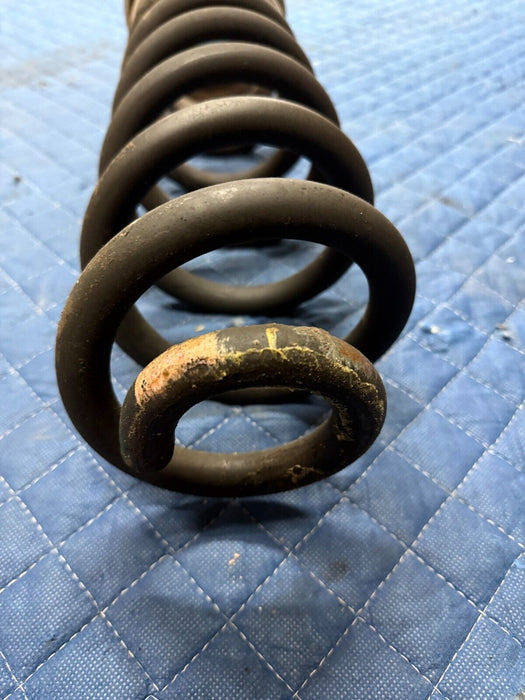 2017 2018 2019 FORD F450 PLATINUM FRONT DRIVER LEFT COIL SPRING OEM