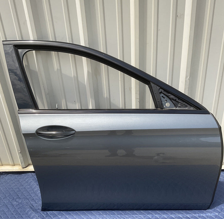 2019 MERCEDES-BENZ E63S AMG FRONT PASSENGER RH COMPLETE DOOR OEM 213 720 02 05