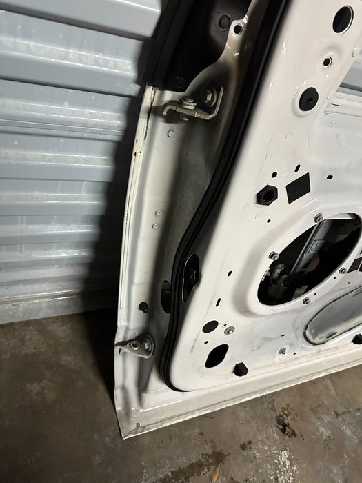 2017-2019 FORD F250 F350 F450 LIMITED FRONT RIGHT DOOR SHELL OEM (PAINT CODE:UG)