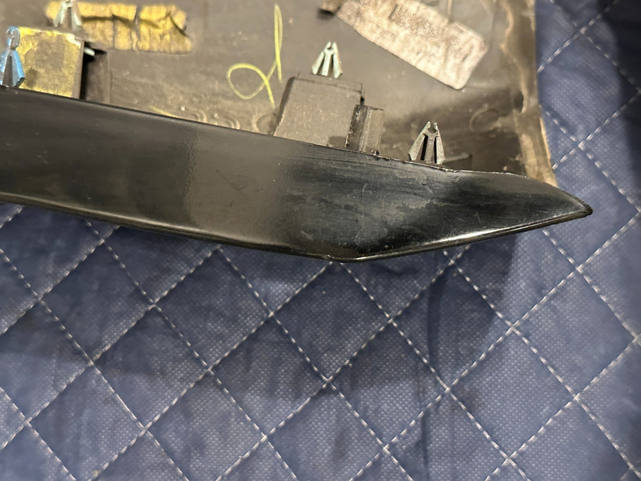 2019 FORD F250 F350 REAR LEFT CAB CORNER OEM (G1) ABSOLUTE BLACK PEARL ~READ~