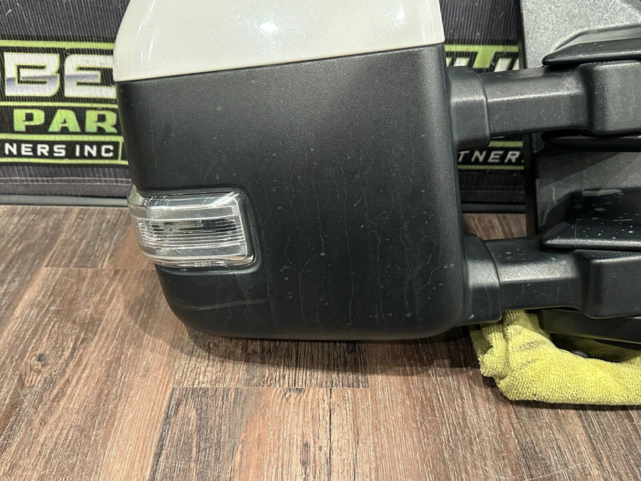 2017-19 FORD F250 F350 F450 RIGHT TOW MIRROR MET WHITE CAP W CAMERA OEM *STREAKS