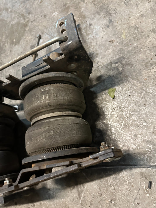 2024 FORD F350 AIR LIFT WIRELESS ONE LIFT KIT ASSEMBLY