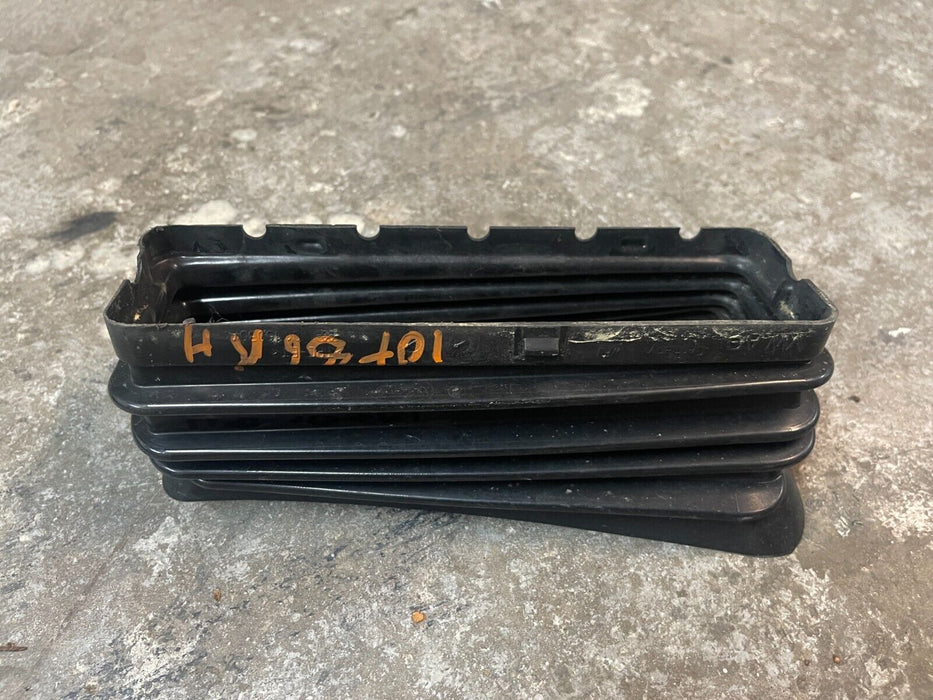 2017-18 AUDI R8 PLUS PASSENGER RIGHT BOOT OEM 4S0 129 522 B