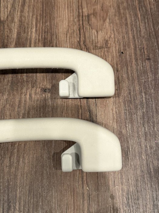 2017 NISSAN TITAN XD RESERVE FRONT LEFT RIGHT HEADLINER GRAB HANDLES OEM *READ*