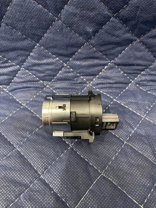 2019 MERCEDES-BENZ E63S AMG W213 KEYLESS ENGINE PUSH START STOP BUTTON OEM