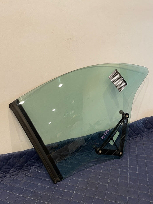 2017 MERCEDES-BENZ C63 AMG CABRIOLET REAR DRIVER LEFT QUARTER WINDOW GLASS OEM