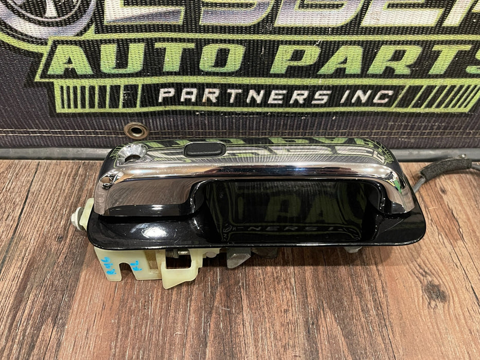 2017-2019 FORD F250 F350 F450 FRONT DRIVER LEFT DOOR HANDLE OEM BLACK PEARL G1
