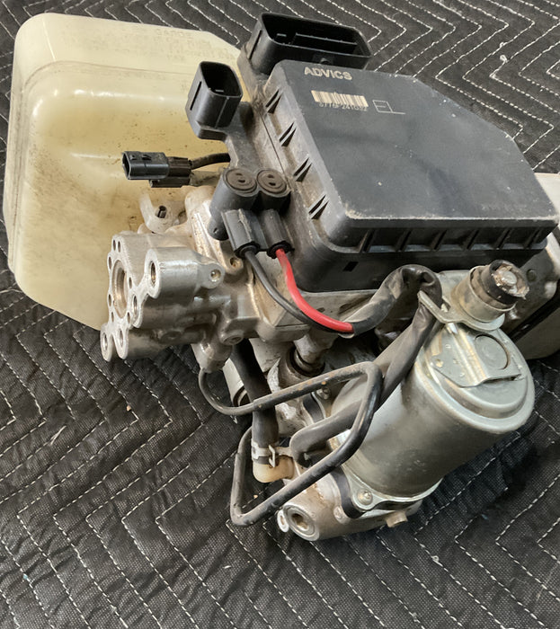 2017 NISSAN TITAN XD ANTI-LOCK ABS PUMP BRAKE BOOSTER MASTER CYLINDER OEM