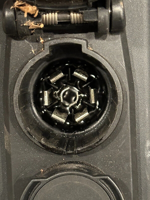 2017-2022 FORD F250F350 F450 GOOSNECK HITCH TRAILER BED PLUG OEM LC3T-14A485-AB