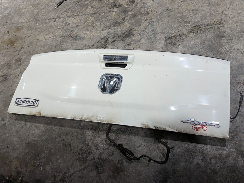 2019 - 2024 RAM 2500 3500 LIMITED LONGHORN TAIL GATE WHITE