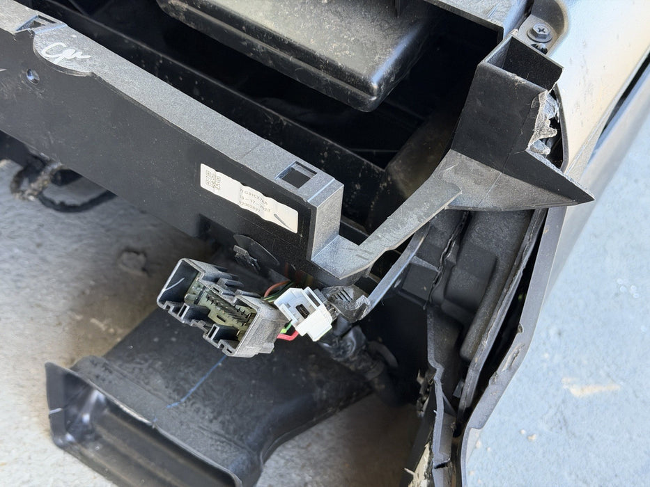 2024 RAM 3500 LARAMIE CENTER CONSOLE BLACK LEATHER *DAMAGE*