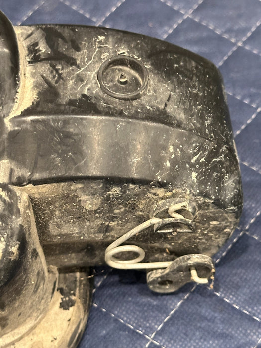 2017-22 FORD F450 DUALLY SUPERDUTY FUEL GAS DOOR LID ASSEMBLY (UG) OEM *READ