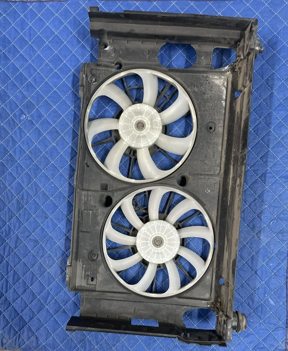 2014 Toyota Prius V Front Cooling Fan Shroud Assembly OEM 100222-2152