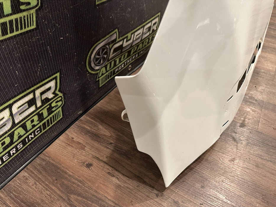 2023 2024 FORD F250 F350 FRONT RIGHT FENDER OEM STAR WHITE (AZ) *DAMAGE*