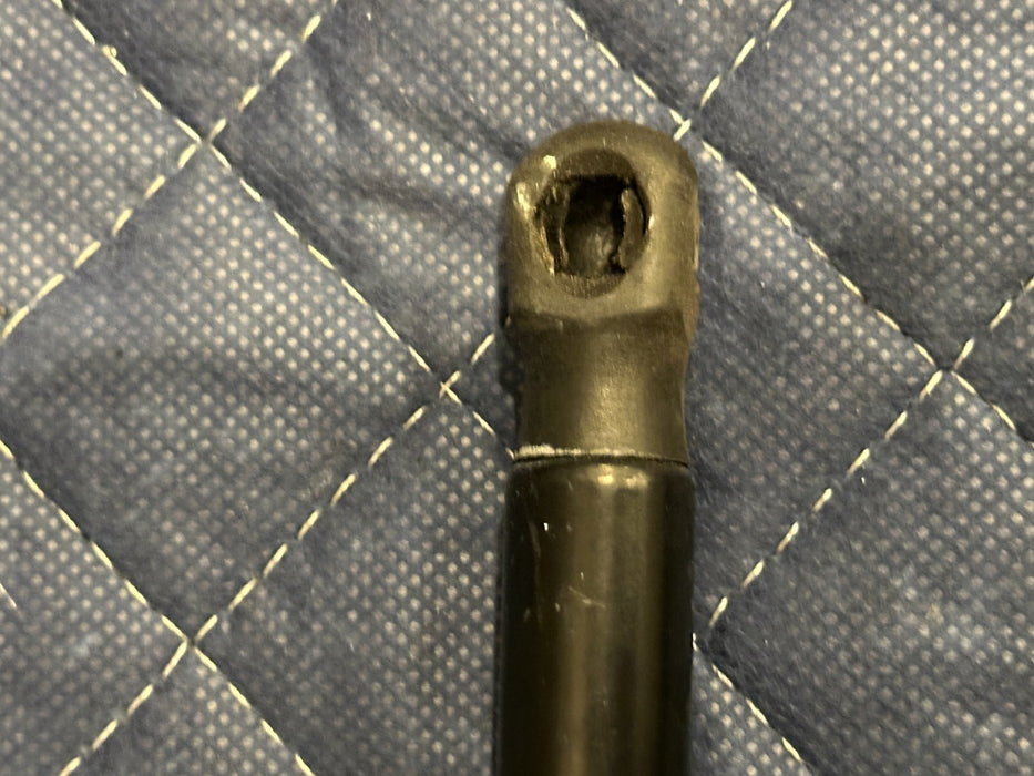 2014 AUDI R8 FRONT LEFT RIGHT HOOD LIFT SUPPORT STRUTS 420 823 359 OEM