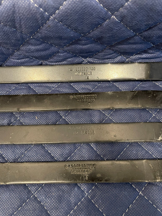 2017 MERCEDES-BENZ C63 AMG DIAGONAL RADIATOR SUPPORT BRACE BRACKETS OEM (4)