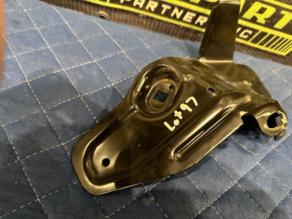 2015-2020 BMW M4 F82 GUARD FUEL PLATE BRACKET 16127244171 16 12 7 244 171