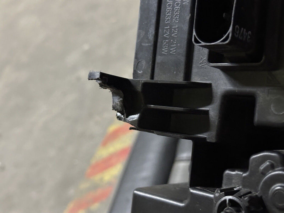 2017 AUDI R8 PLUS LASER PASSENGER HEADLIGHT OEM *MODULES NOT INCLUDED*