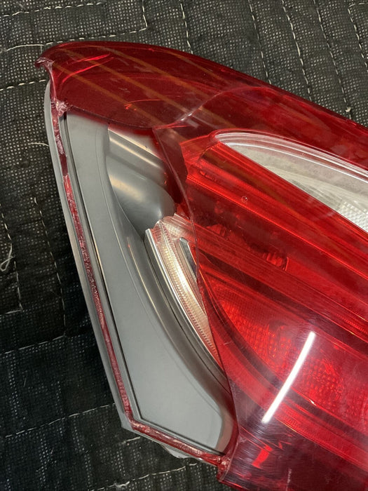 2017 MERCEDES C63 AMG CONVERTIBLE OEM LEFT TAIL LIGHT ASSEMBLY 2059066900~DAMAGE