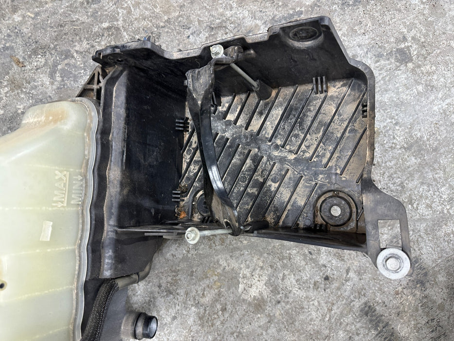 2023 2024 FORD F250 F350 F450 BATTERY HOLDER TRAY W/ RESERVOIR OEM LC3B 6A987 AA