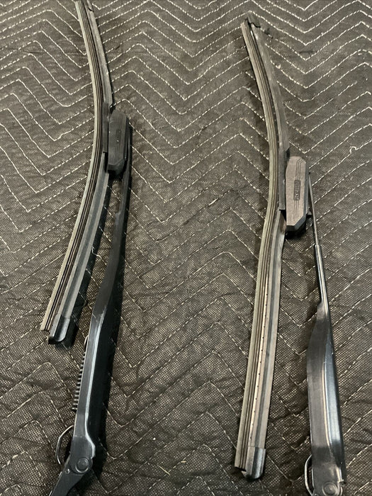 2018 NISSAN 370Z NISMO WINDSHIELD WIPERS PAIR OEM 2009-2020