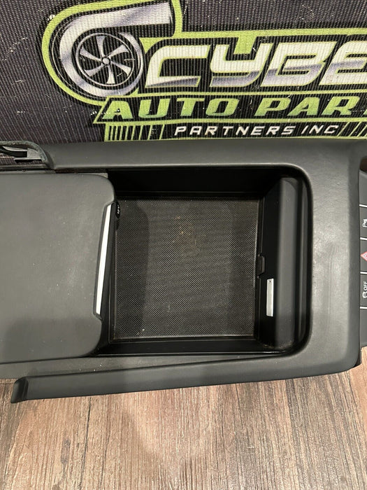 2017-18 AUDI R8 CENTER CONSOLE W CONTROLS & STORAGE COMPARTMENT OEM 4S1 863 041
