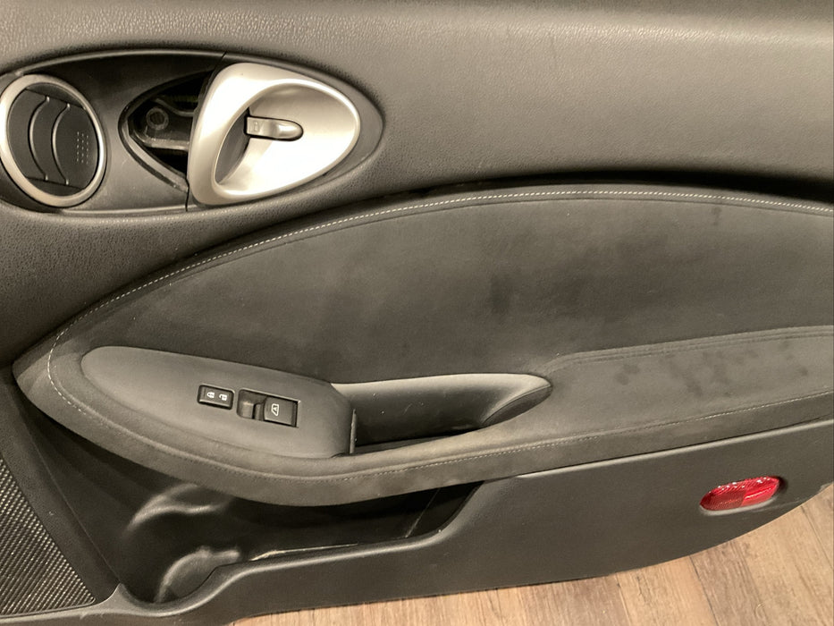 2014 NISSAN 370Z SPORT FRONT PASSENGER RIGHT DOOR PANEL OEM~MINOR WEARS~
