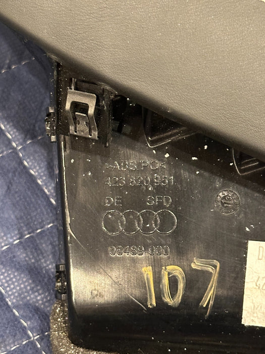 2012 AUDI R8  FRONT CENTER DASH AIR VENT A/C TRIM BEZAL 423 820 951