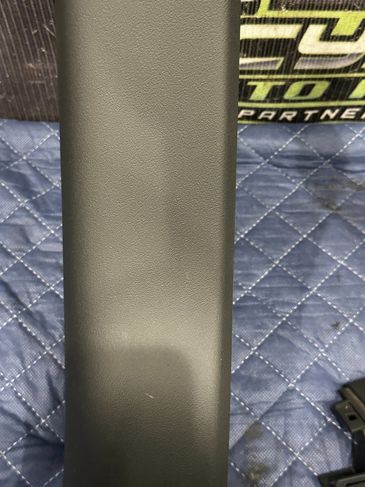 2014 AUDI R8 LEFT RIGHT COWL KICK PANEL TRIMS 423 867 271 423 867 272