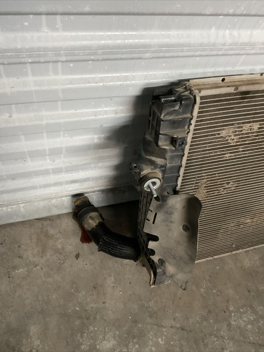 2017 DODGE RAM 2500 3500 CREW CAB FRONT RADIATOR  OEM