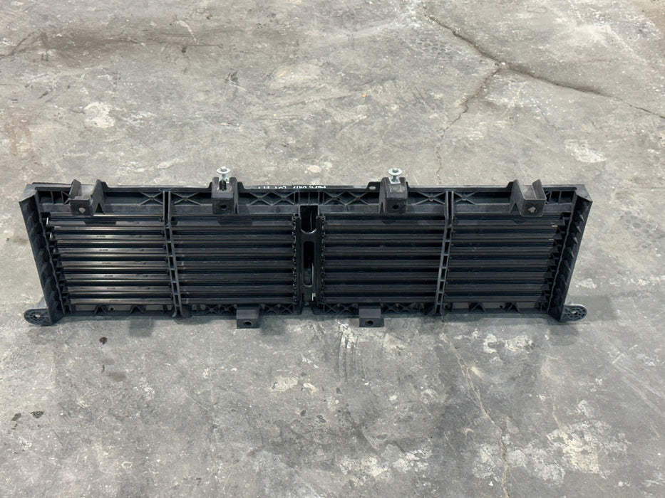 2021 RAM 2500 LARAMIE RADIATOR SHUTTER ASSEMBLY OEM *FOR PARTS USE ONLY*