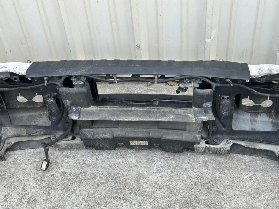 2023 2024 FORD F250 F350 FRONT BUMPER ASSEMBLY STAR WHITE W/ SENSORS OEM