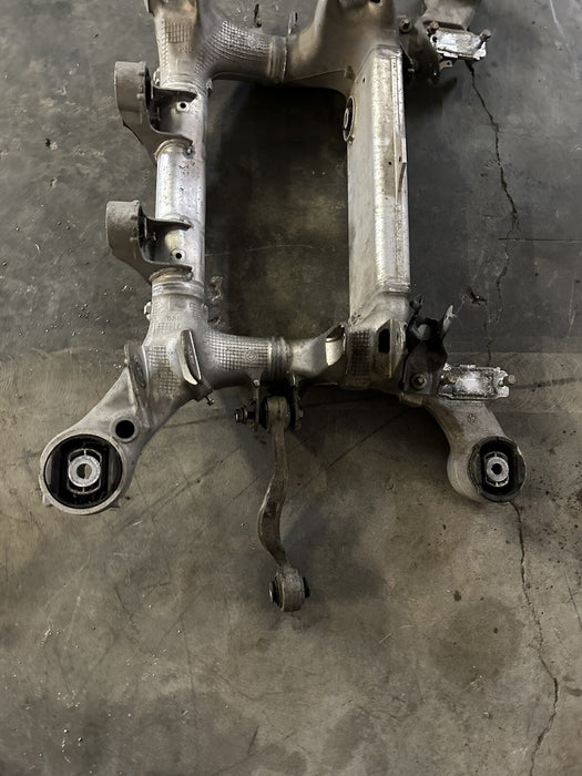 2011 BMW 550i F10 5 SERIES 4.4L REAR SUBFRAME CRADLE CROSSMEMBER 6793803