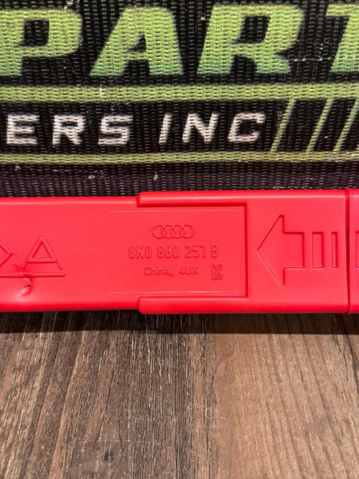 2021 AUDI R8 EMERGENCY WARNING TRIANGLE W CASE OEM 8K0 860 251 B