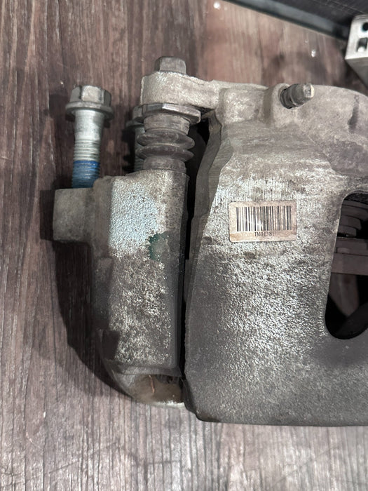 2018 2022 FORD F450 REAR LEFT DRIVER  BRAKE CALIPER OEM