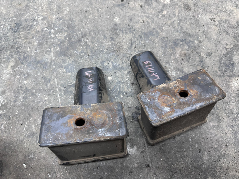 2017-2019 FORD F250 F350 LEFT RIGHT SUSPENSION SPRING SPACER PAIR OEM